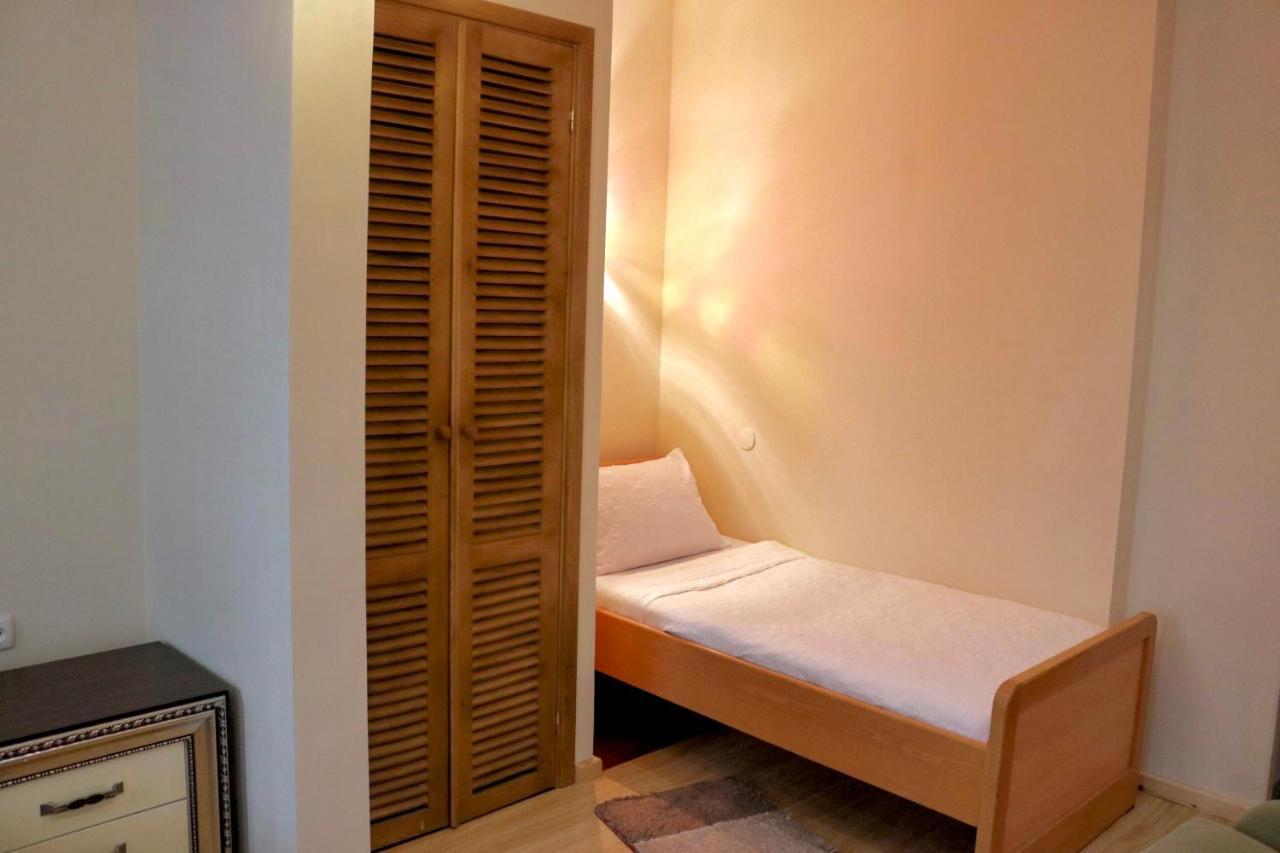 Luxors Garden Hotell Batumi Eksteriør bilde