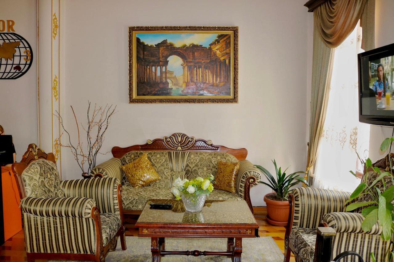 Luxors Garden Hotell Batumi Eksteriør bilde